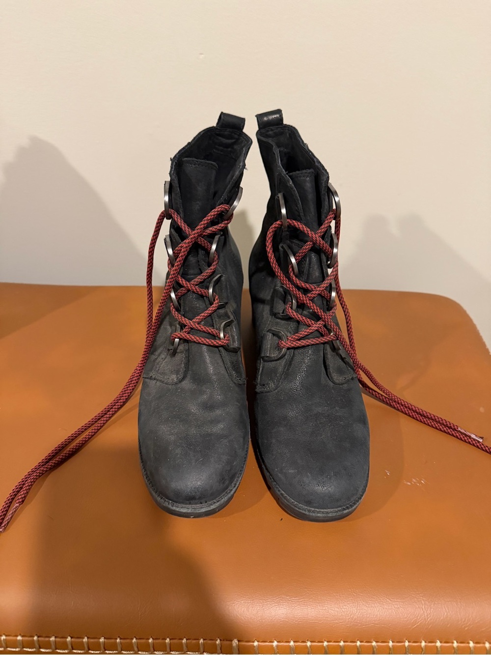 Sorel Black Ankle Boots with Burgundy Lace Cords